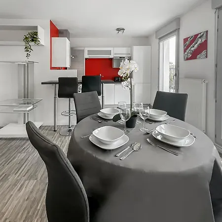 Balcon Prive, Parking Gratuit, Orly 5 Kms *